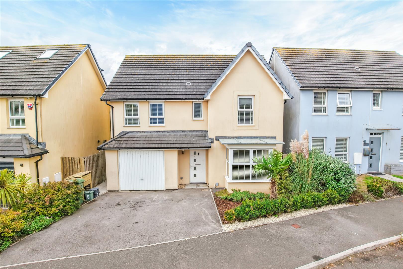 Crompton Way, Ogmore-By-Sea, Bridgend, Vale of Glamorgan, CF32 0QF